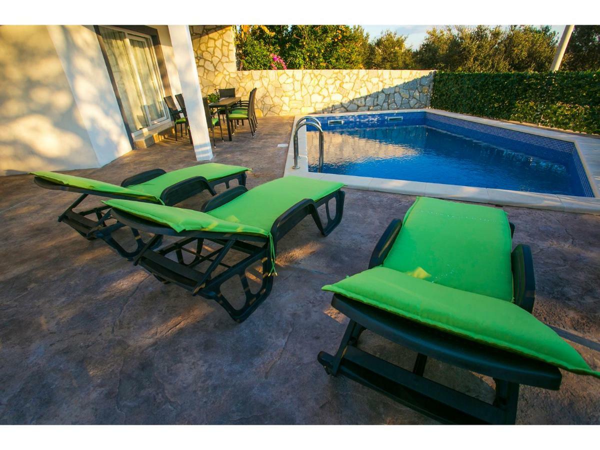 Villa Croatia Sea View With Heated Pool Vinisce Exterior photo