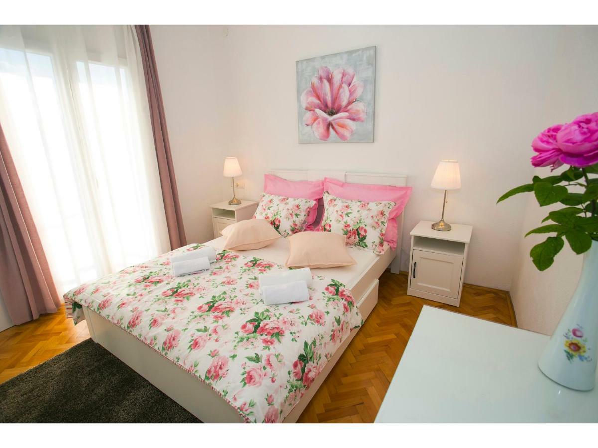 Villa Croatia Sea View With Heated Pool Vinisce Exterior photo